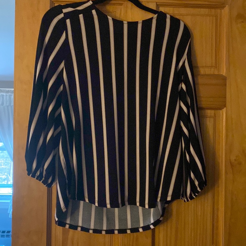 Adrianna Papelll top. Size large